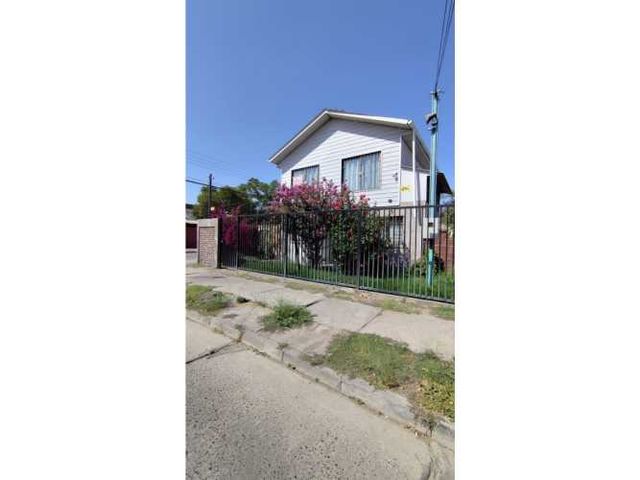 Oportunidad / Seguridad/ Amplia Casa-oficina / 3d+3b+3e