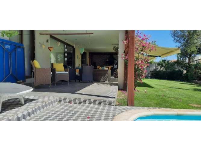 Magnífica Casa Mediterranea No Perimetral En Piedra Roja