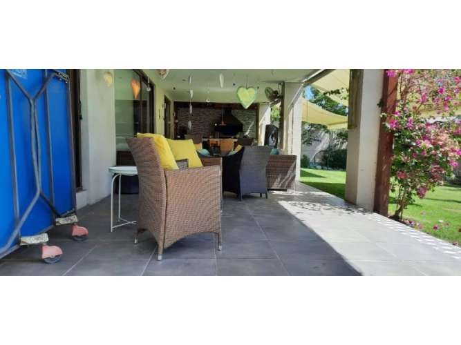 Magnífica Casa Mediterranea No Perimetral En Piedra Roja