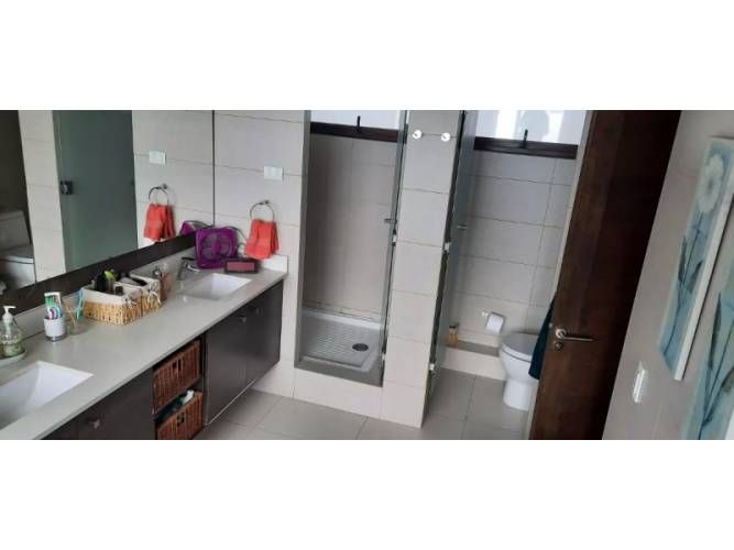 Magnífica Casa Mediterranea No Perimetral En Piedra Roja