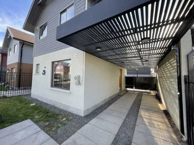 CASA EN PARQUE SAN VALENTÍN