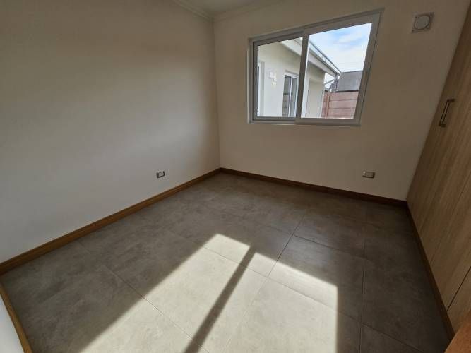 CASA EN PARCELAS SAN VALENTÍN