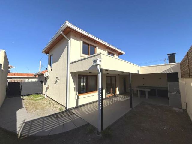 CASA EN CONDOMINIO LA CASTELLANA