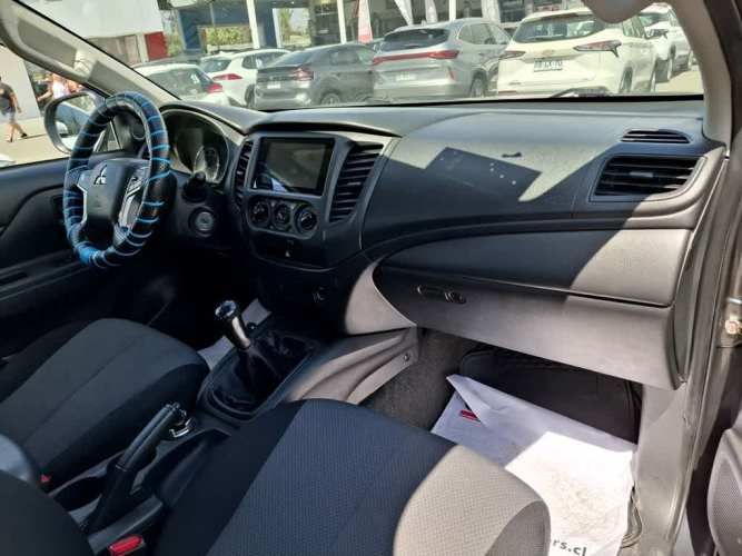 MITSUBISHI L200 2023