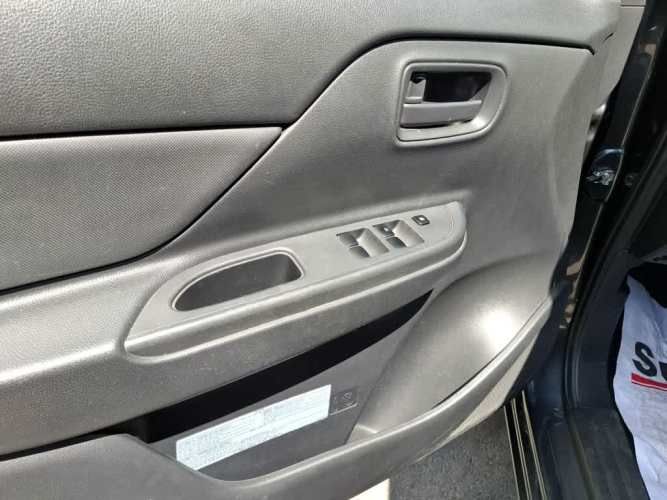 MITSUBISHI L200 2023