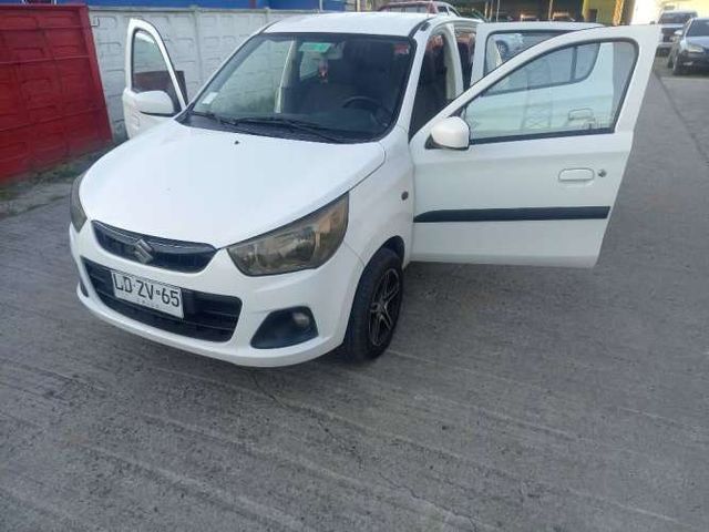 Se vende Suzuki Alto k10