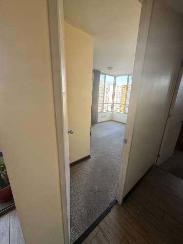 Estupendo departamento cerca de todo metro mall centros de salud en La Florida con estacionamiento y bodega