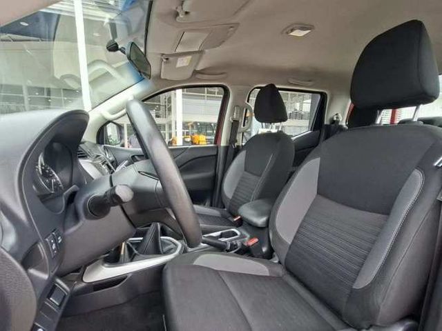 NISSAN NAVARA 2023