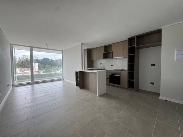 Departamento en arriendo c/ estacionamiento en San Pedro de la Paz