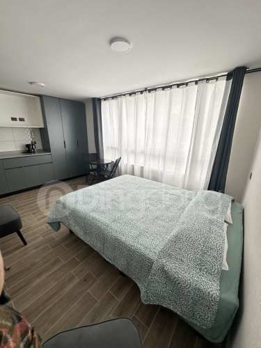 Nuevo y Amplio Depto. Estudio amoblado en Arriendo