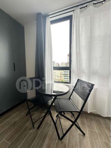 Nuevo y Amplio Depto. Estudio amoblado en Arriendo