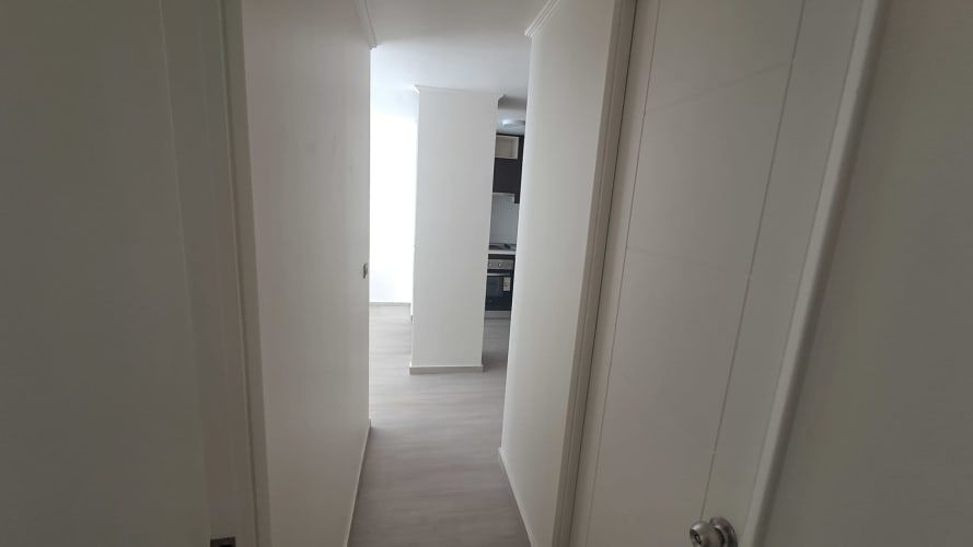 SE ARRIENDA DEPARTAMENTO AÑO CORRIDO EN SANTIAGO CENTRO GASTO COMUN INCLUIDO, 2 DORMITORIOS Y 2 BAÑOS, BODEGA