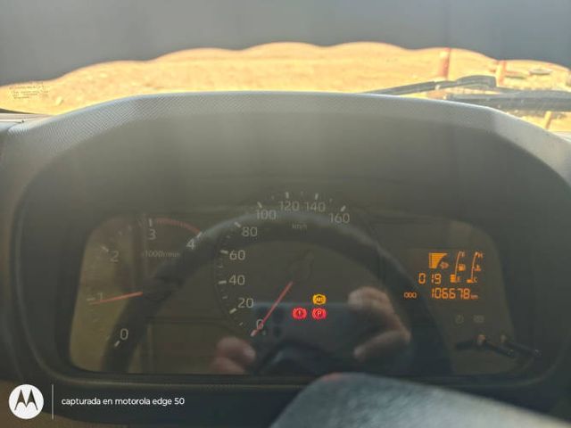 CAMION HINO XZU 617 DOBLE CABINA 2022