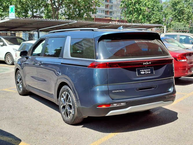 KIA CARNIVAL 2024
