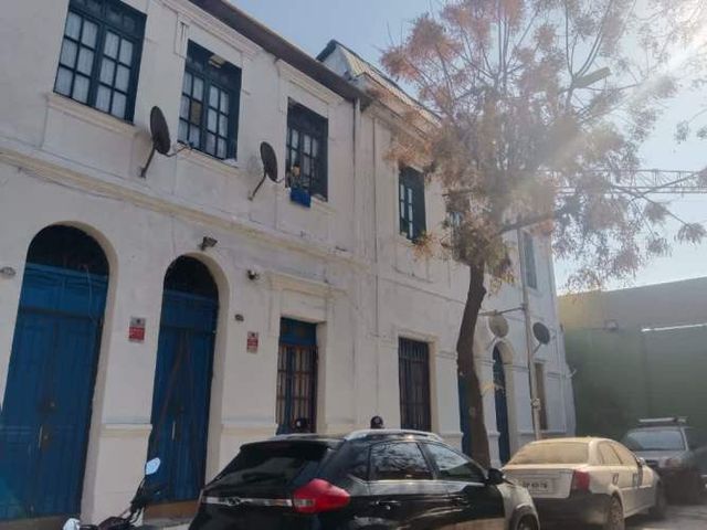 CASA 35 DORM METRO SANTA ANA