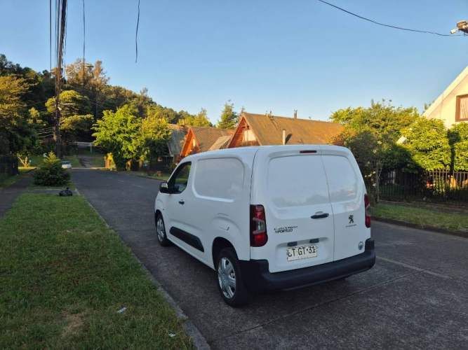 Peugeot partner año 2020 full diesel