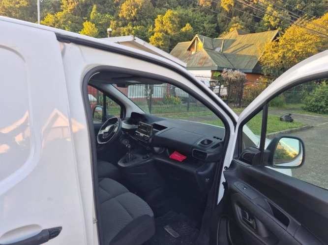 Peugeot partner año 2020 full diesel