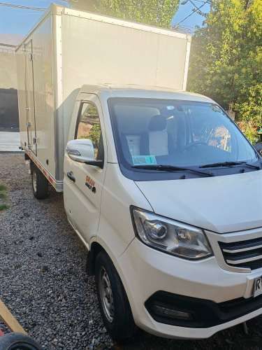 SE VENDE CAMIÓN KYC T3 CARGO BOX – AÑO 2022