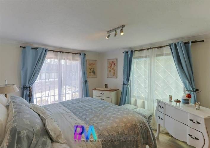 CASA jose toribio medina con luis cruz