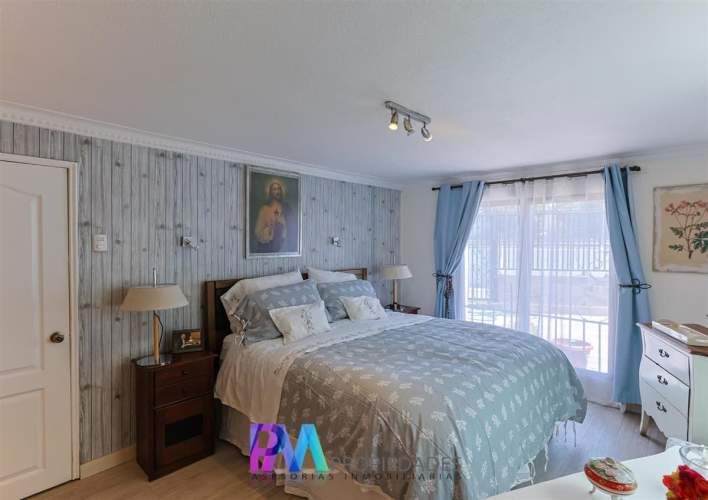 CASA jose toribio medina con luis cruz