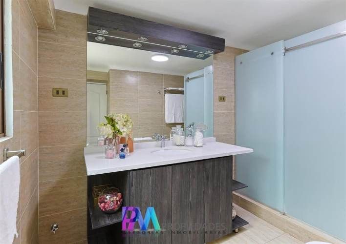 CASA jose toribio medina con luis cruz