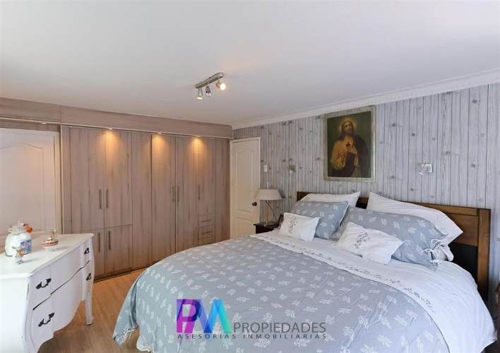 CASA jose toribio medina con luis cruz