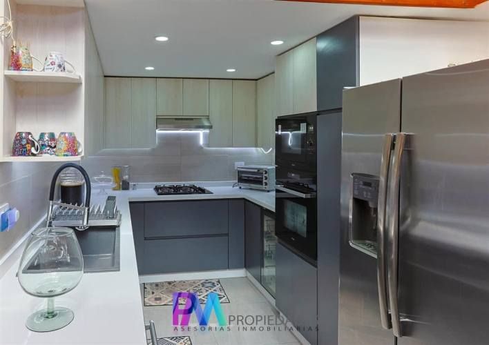 CASA jose toribio medina con luis cruz