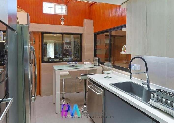 CASA jose toribio medina con luis cruz