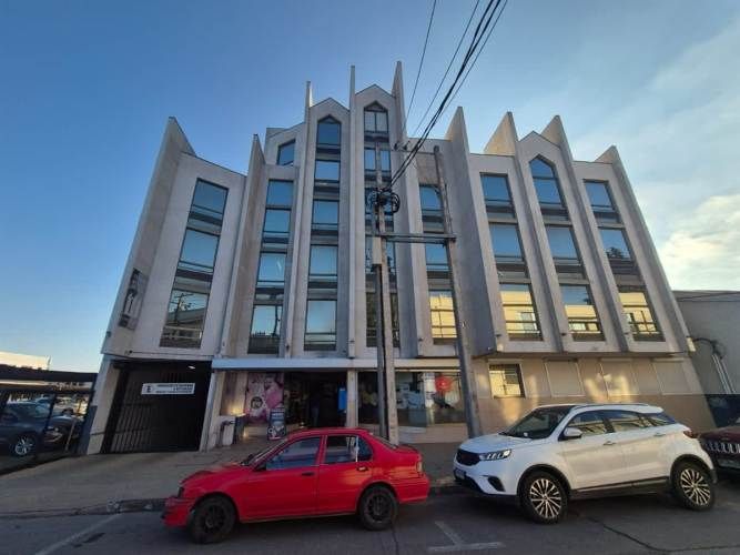 LOCAL COMERCIAL YUNGAY 475. Edificio Medico Escorial