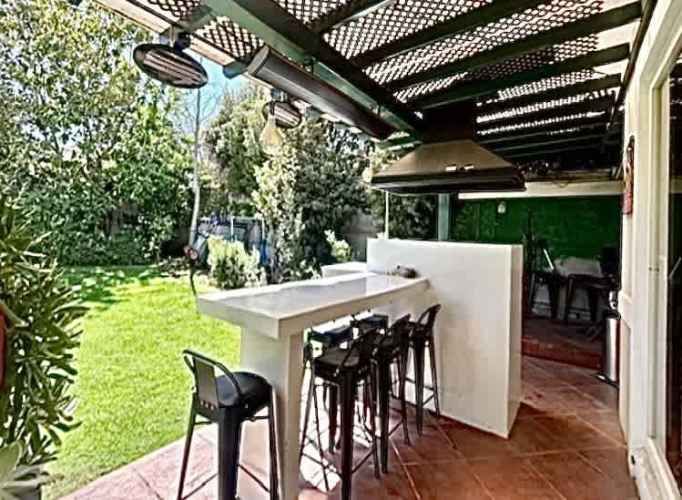 CASA CHICUREO - PIEDRA ROJA