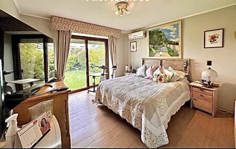 CASA PIEDRA ROJA, CHICUREO