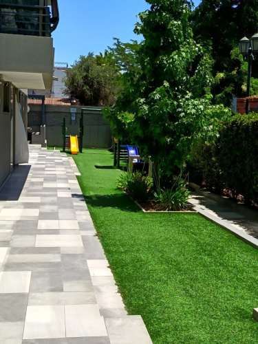 Acogedor departamento seminuevo a pasos  Metro Lo Ovalle