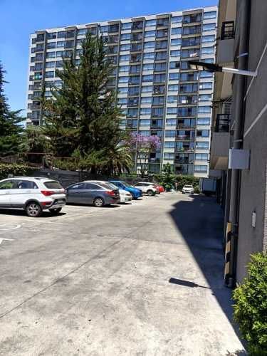 Acogedor departamento seminuevo a pasos  Metro Lo Ovalle