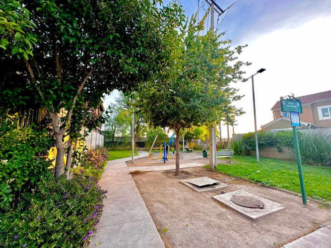 CASA EN EXCELENTE ESTADO EN SECTOR NOS SAN BERNARDO