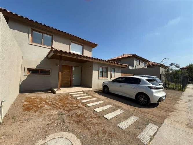 CASA CONDOMINIO LOS NIDALES