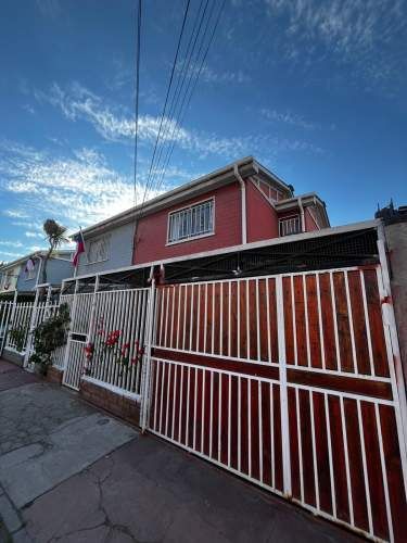 OPORTUNIDAD DE INVERSIÓN CASA REGULARIZADA LISTA PARA RENTA