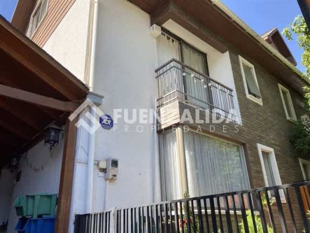 CASA Santa Inés / Jardín Alto