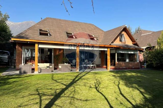 Casa luminosa 4d+3b, piscina y gran jardín