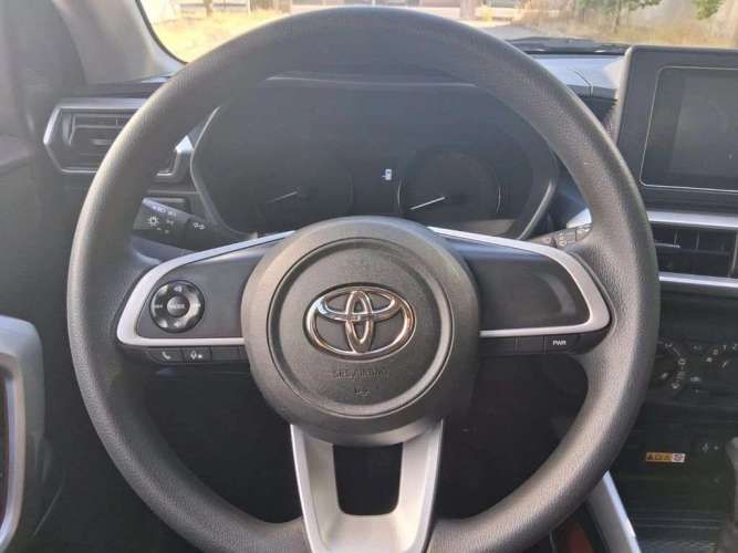 TOYOTA RAIZE 2025
