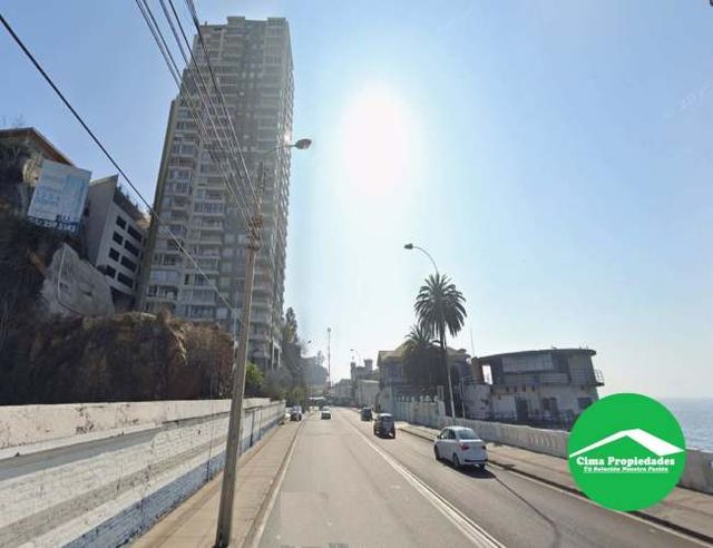 Depto Valparaíso con bonita vista al mar en la Costanera