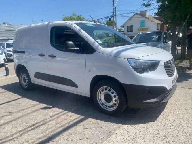 OPEL COMBO 2023
