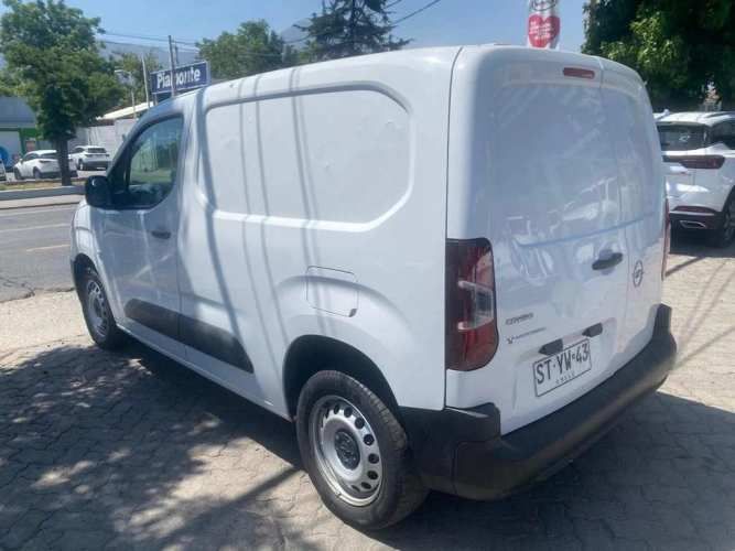 OPEL COMBO 2023
