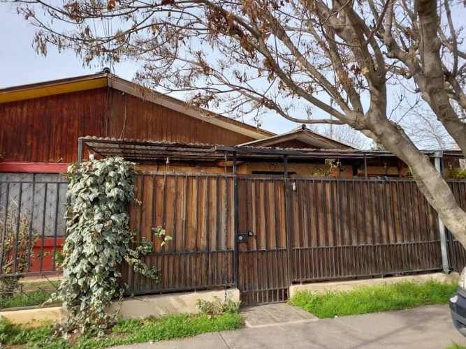 Vendo a pasos de Inacap.