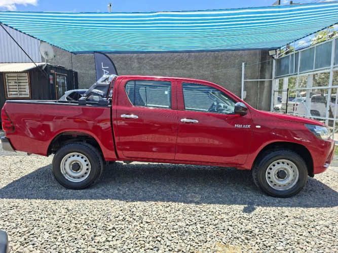 TOYOTA HILUX DX AÑO 2020