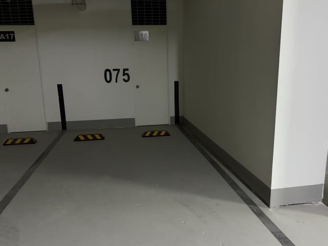 Oficina 31 m2 con estacionamiento y bodega