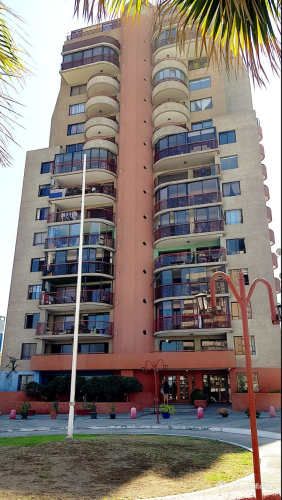 Departamento en arriendo c/ estacionamiento en Cavancha