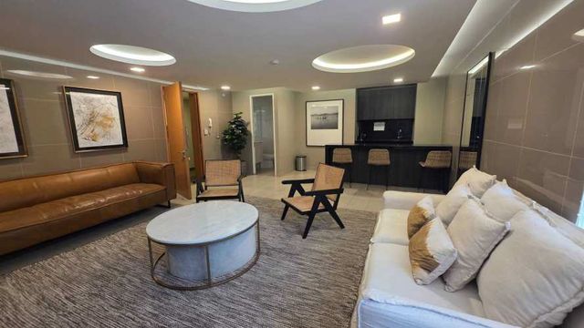 MARAVILLLOSO DPTO FRENTE AL MALL   (132894)