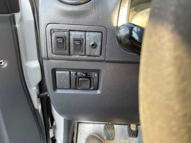 SUZUKI JIMNY JLX 1.3 4X4 2012