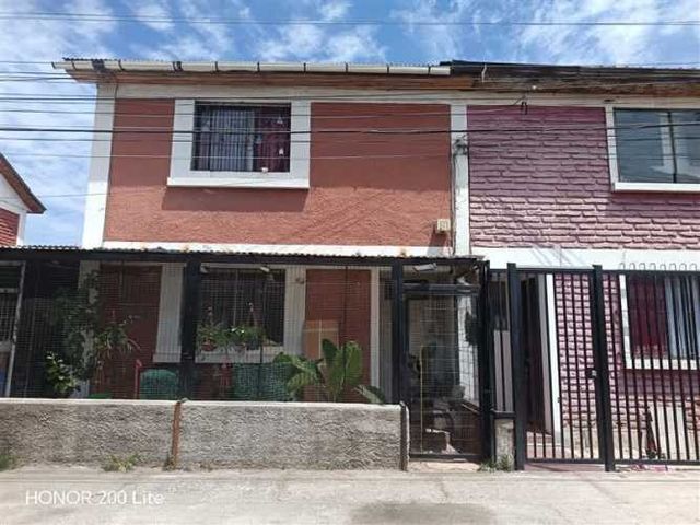 CASA Metro Lo Ovalle