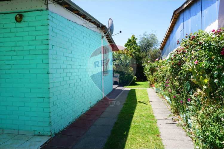 Comoda casa a cuadras del metro la granja